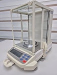 AND GR-202 Max210g d=0.1mg Max42g d=0.01mg 분석 정밀 전자저울 - 이화학바이오 - 소리전자