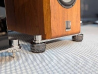 하이엔드 오디오의 새로운 표준, IsoAcoustics GAIA NEO 시리즈 공개