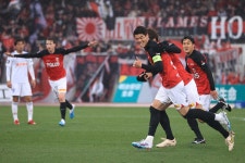 浦和　酒井が3連勝呼んだ！こぼれ球を強烈一撃　日本代表漏れも「若手が出てくることを願っている」― スポニチ Sponichi Annex... 