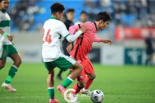 현장포토 – 스포츠니어스 220329 2022 하나은행 초청 U-19 축구국가대표팀 친선경기 대한민국 vs 인도네시아