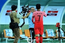 현장포토 – 스포츠니어스 220606 하나은행 초청 축구국가대표팀 친선경기 대한민국 vs 칠레