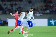 현장포토 – 스포츠니어스 220926하나은행 초청 올림픽 축구국가대표팀 친선경기 대한민국 vs 우즈베키스탄