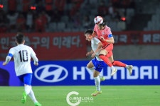 현장포토 – 스포츠니어스 220926하나은행 초청 올림픽 축구국가대표팀 친선경기 대한민국 vs 우즈베키스탄