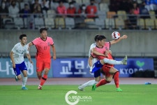 현장포토 – 스포츠니어스 220926하나은행 초청 올림픽 축구국가대표팀 친선경기 대한민국 vs 우즈베키스탄