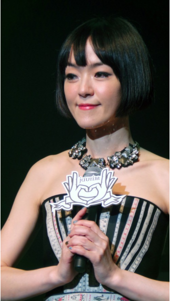 [SW포토] 김윤아 “스물다섯, 스물하나는 아들 유치원 보내고 오는 길에 만든 노래”