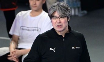 OK저축은행 오기노 감독, 최하위 추락에 자진 사퇴… “팀의 새로운 도약 위해” OK저축은행 오기노 감독, 최하위 추락에 자진 사퇴… “팀의...