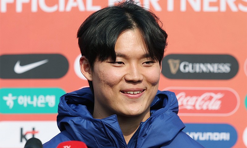 벨기에 프로축구 선수 오현규, 유럽 무대 데뷔전서 선제골!