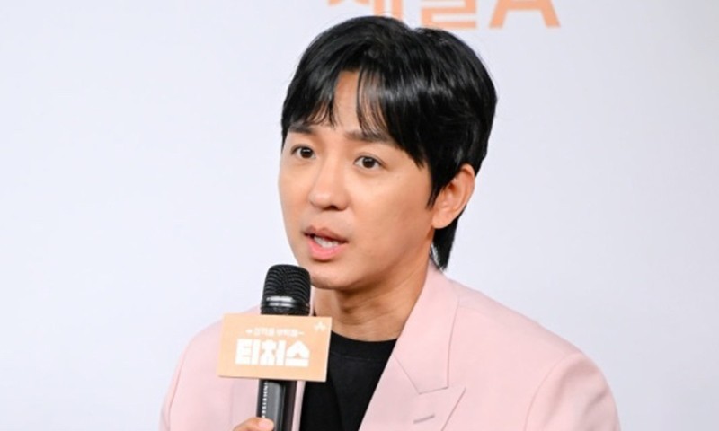 조정식 씨, 현직 교사와의 문항 거래 의혹에 휘말려...경찰, 불구속 송치 조사 중