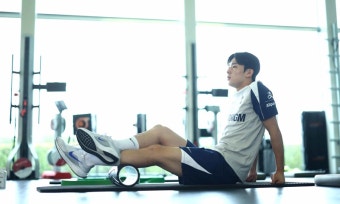 양민혁, 토트넘 컴백! QPR 임대 마치고 ‘홋스퍼 웨이’서 엄지척···손흥민은 아직