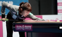 ‘당구여제’ 김가영, 2연속 우승 향해 쾌속질주… 김예은 꺾고 준결승 안착 | 스포츠 월드 ‘당구여제’ 김가영, 2연속 우승 향해 쾌속질주... 
