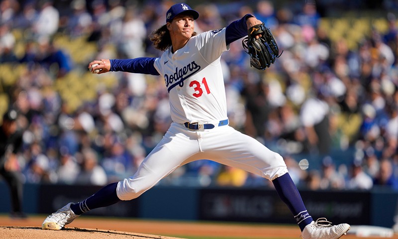 밀워키 NLCS 3연승으로 월드시리즈 진출 눈앞에 다가서다