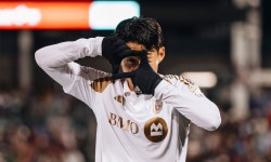 신고, 1-2 진행 중 | 스포츠 월드 해결사는 역시 SON! 0-2로 뒤쳐지던 LAFC, 손흥민 만회골 쾅…3번의 슈팅 끝에 시즌 11번째 골 신고, 1-2... 