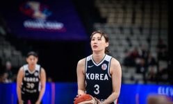13P·이해란 12P | 스포츠 월드 ‘11명으로 떠난 원정’ 韓 여자 대표팀, 일본과 평가전 59-77 패배…이소희 13P·이해란 12P