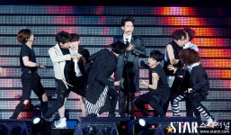 [스타포토UP]탑독(ToppDogg) 무대를 가득채우는 무대 (드림콘서트):스타저널 #www.starjn.com ≪스타저널≫ [스타포토UP]탑독(ToppDogg)... 