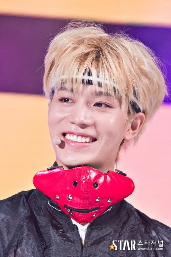 [스타포토] NCT127(엔시티127) 태일, 누굴 보고 이렇게 웃고 있나?... com ≪스타저널≫ [스타포토] NCT127(엔시티127) 태일, 누굴 보고...