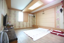 순천만 국가정원< 밤까지 즐거운< 테마별숙박< 순천숙박