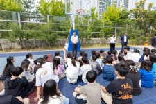 교육·청년·청소년 > 수원시 교육브랜드 > 활동사진/홍보자료 > 활동사진 (25.06.09.) 청개구리 이야기와 함께하는 송림초 「새(新)롭다, 새(鳥)... 