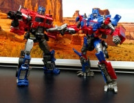 Studio Series SS-38 Optimus Prime from the Bumblebee Movie | Page 71 | TFW2005 - The 2005 Boards Studio Series SS-38 Optimus... 