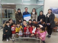 [세계로컬핫뉴스] 김포시 장기본동 모아둥지어린이집, 이웃돕기 성금 기탁으로 반짝☆반짝