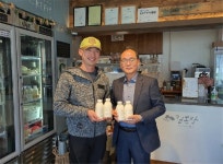 [세계로컬핫뉴스] 장흥 길목장, 장흥지역자활센터에 후원물품 전달