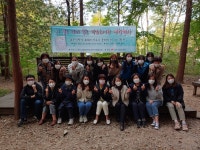 전주시 공립작은도서관운영협의회, ‘전주 올해의 책’ 활용한 시화전 ‘눈길’