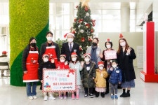 신수어린이집, 마포구에 고사리 손으로 모은‘따뜻한 겨울나기’ 성금 전달