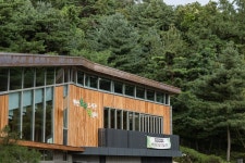 “아차산 숲속에서 독서와 휴식 즐기세요~” 광진구, 아차산숲속도서관 시범운영 시작