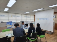 박명수 의원, 안성 신나는학교 운영현황 등 대화 “신나는학교 학부모회 학부모들과 시설 현황에 대해 논의”