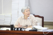 수원특례시의회 윤경선 의원, “입북초 옆 송전탑 지중화 계획 및 봉담과천도로 소음피해에 대한 대책 마련해달라”
