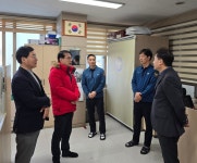 윤두현 의원, 설맞이 경산우체국·경산소방서·경산경찰서 방문해 노고 격려