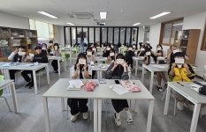 평내고등학교, ‘평화’주제로 대만 송산고교 및 미국 채플게이트... 펼쳐 평내고등학교, ‘평화’주제로 대만 송산고교 및  미국 채플게이트... 