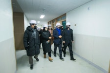 신미숙 의원, 화성 신동중학교 개교 준비상황 현장 점검!