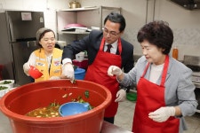 대전 동구 판암1동, 정성 가득 ‘열무김치 300통 나눔행사’ 개최
