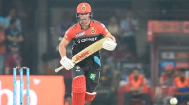 IPL 2017: AB de Villiers makes thumping return, takes RCB to 148/4 - The Statesman