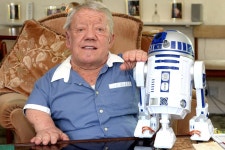 Robot wars – The Sun | The Sun Robot wars: C-3PO and R2-D2 feuding for 39 years