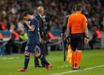 Lionel Messi in race to be fit for PSGs Champions League clash... to recover in time for PSGs Champions League clash with Man... 