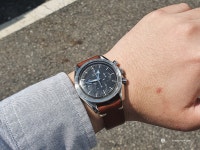 가을에 어울리는 3594 - Omega - TIMEFORUM