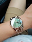 <스켄데이> 보름쯤 착용한 데이데이트 올리브그린입니다. - Rolex - TIMEFORUM