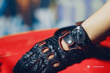 우르베르크 UR-106 로터스 - MAGAZINE - TIMEFORUM