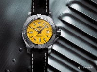 브라이틀링의 새로운 어벤저 컬렉션 - MAGAZINE - TIMEFORUM