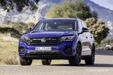 폭스바겐 투아렉 R, 462마력 하이브리드 SUV