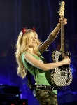 5 Avril Lavigne Moments Youve Probably Forgotten - Topshop Blog