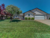 2858 Galaxy Way, Redding, CA - 5 Bed, 3 Bath Single-Family Home - MLS# 19-3552 - 55 Photos | Trulia
