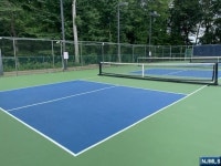 Townhomes For Sale in 07012, - 737 Listings | Trulia