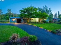 Umpqua, OR Homes For Sale & Real Estate - 698 Homes | Trulia