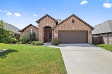 1112 Stampede Dr, Aubrey, TX 76227 - 3 Bed, 2 Bath Single-Family Home - MLS# 14421154 - 35 Photos | Trulia
