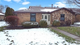 587 Pine Needles Dr, Dayton, OH 45458 | MLS# 880009 | Trulia