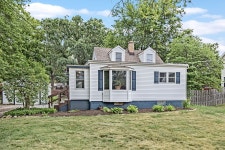 4244 Blackstone Ave, Gurnee, IL 60031 | Trulia