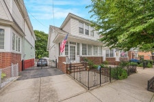 4374 Katonah Avenue, Bronx, NY 10470 - See Est. Value, Schools & More