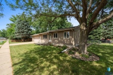 4404 S Plateau Trl, Sioux Falls, SD 57106 | MLS# 22505830 | Trulia 4404 S  Plateau Trl, Sioux Falls, SD 57106 | MLS# 22505830... 